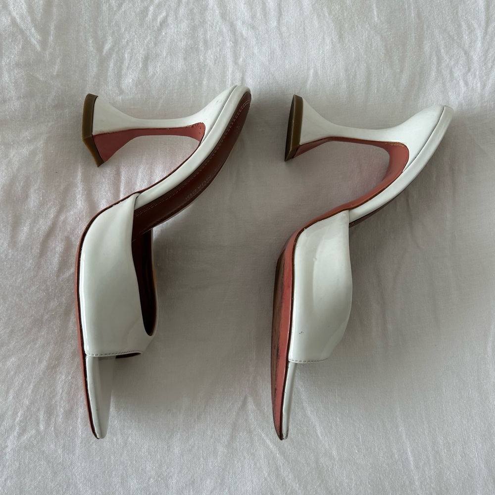 Amina Muaddi White Pointed Heel Patent Leather Mules Sandal Block Heels Wedding - Picture 11 of 12